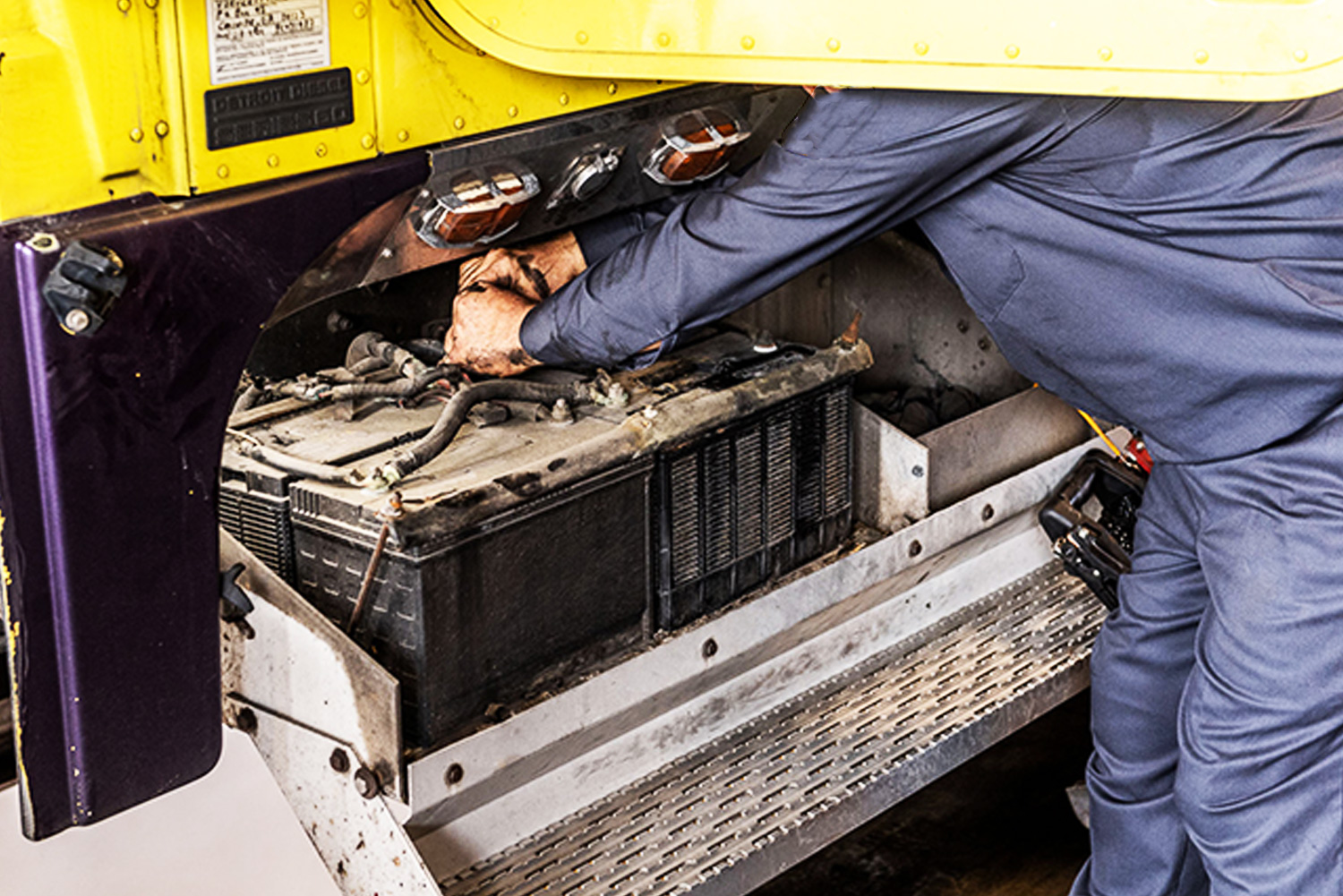 Cómo detectar problemas en la batería de tu camión
